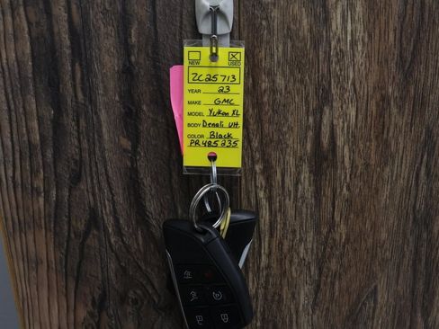 Used 2023 GMC Yukon XL Denali Ultimate image 39