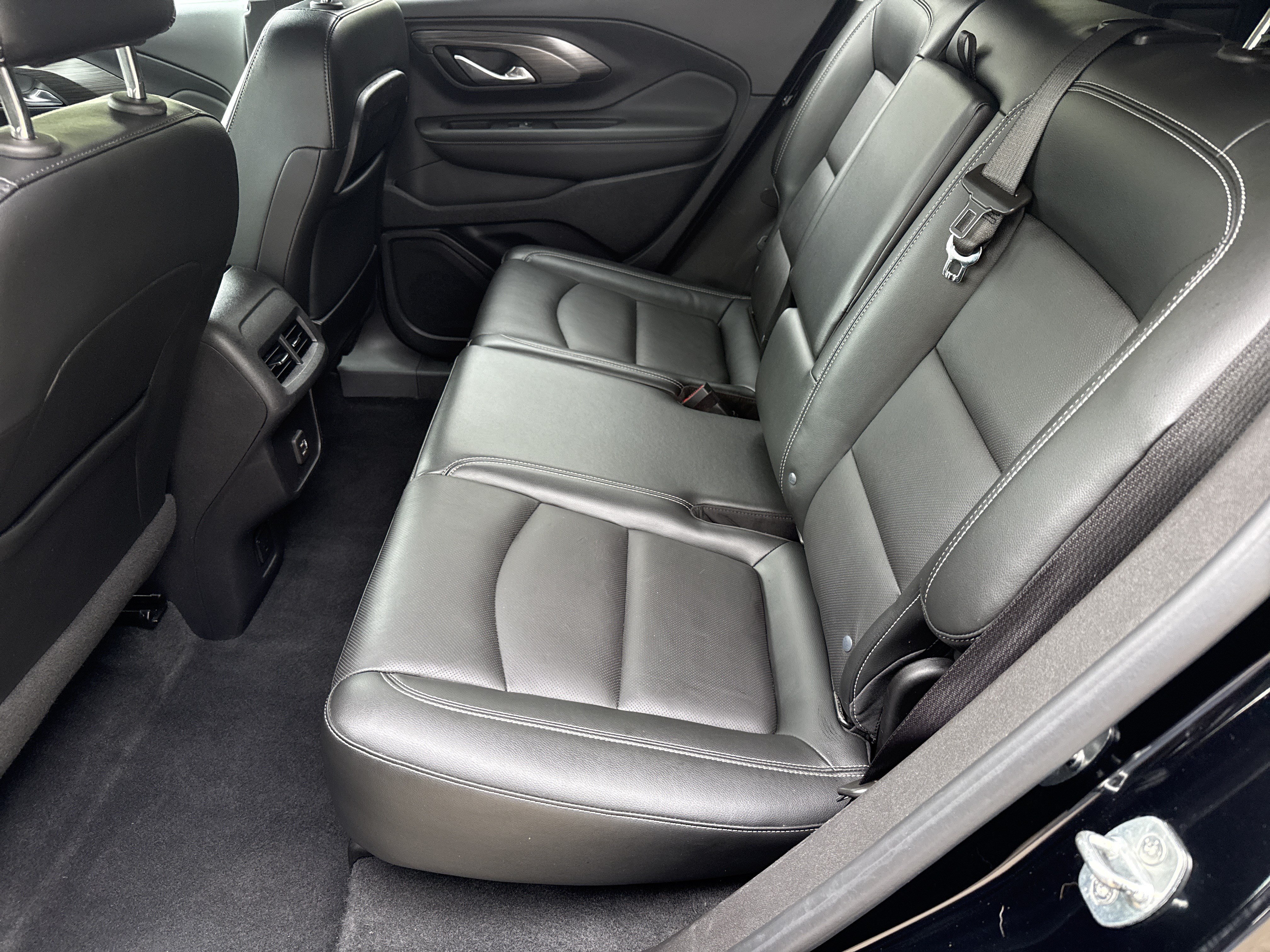 Used 2023 GMC Terrain SLT AWD/4WD image 20