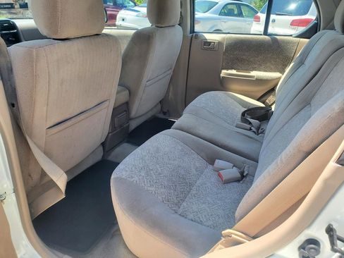 Used 2000 Isuzu Rodeo S RWD image 14