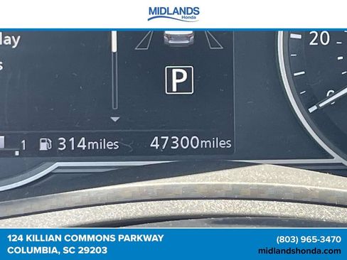 Used 2025 Nissan Versa SV FWD image 18