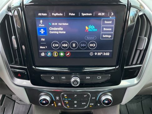 Used 2021 Chevrolet Traverse LT w/ LPO, Cargo Package image 19