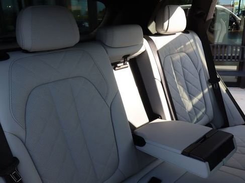 Used 2023 BMW X5 xDrive45e w/ Executive Package AWD/4WD image 17