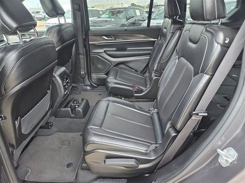 Used 2024 Jeep Grand Cherokee L Limited w/ Luxury Tech Group II image 26