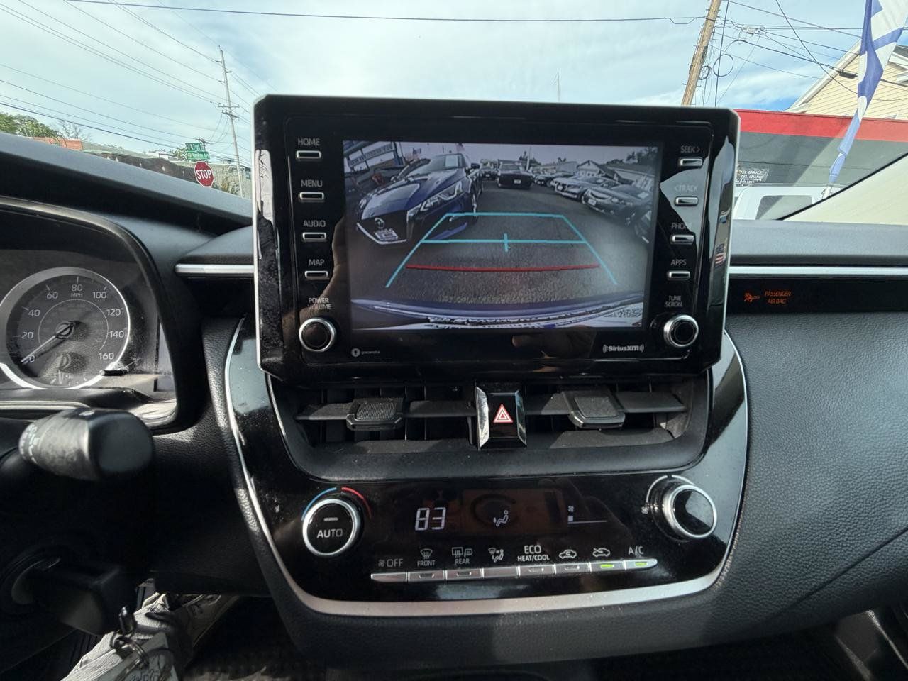 Used 2021 Toyota Corolla LE FWD image 27