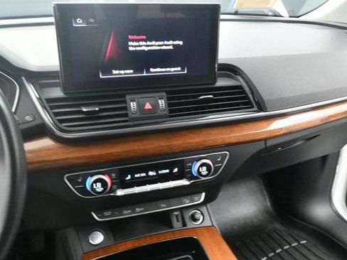 Used 2021 Audi Q5 2.0T Premium Plus AWD/4WD image 19