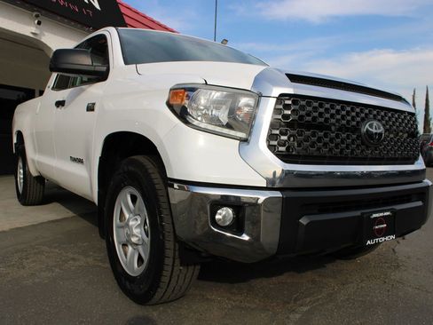 Used 2021 Toyota Tundra SR5 w/ SR5 Upgrade Package image 5