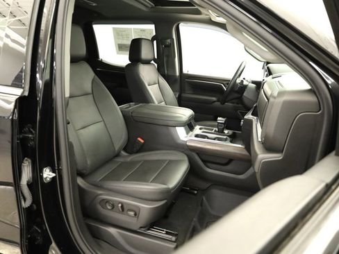 Used 2023 GMC Sierra 1500 SLT w/ SLT Premium Package image 31