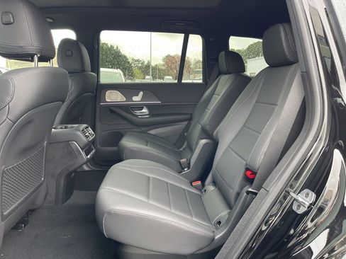 New 2025 Mercedes-Benz GLS 450 4MATIC image 19