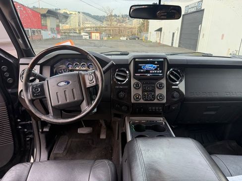 Used 2015 Ford F250 Platinum w/ FX4 Off-Road Package image 9