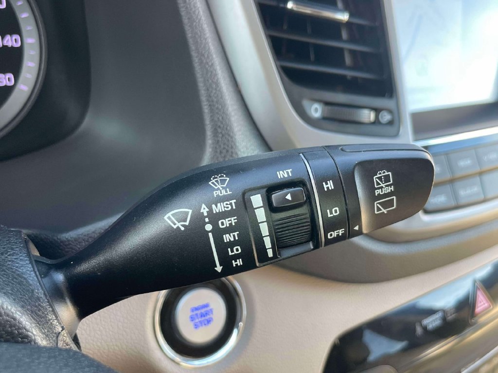 Used 2017 Hyundai Tucson SE Plus AWD/4WD image 25