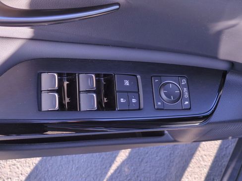 Certified 2023 Lexus ES 300h Ultra Luxury image 16