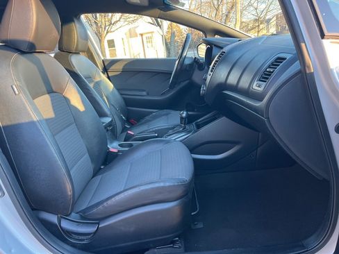 Used 2016 Kia Forte SX image 26