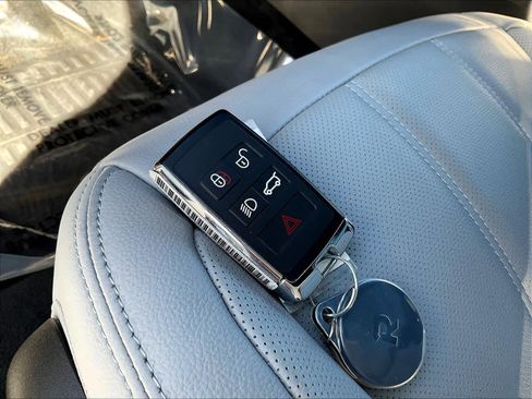 New 2026 Land Rover Range Rover Evoque S image 35