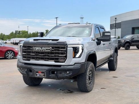 Used 2024 GMC Sierra 2500 AT4X w/ AT4X AEV Edition AWD/4WD image 2
