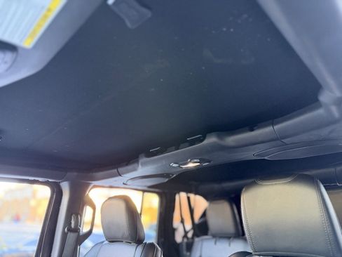 Used 2018 Jeep Wrangler Unlimited Rubicon image 58