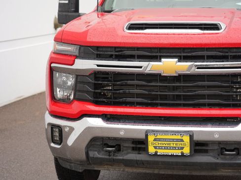 Used 2025 Chevrolet Silverado 3500 LT w/ All Star Edition AWD/4WD image 9