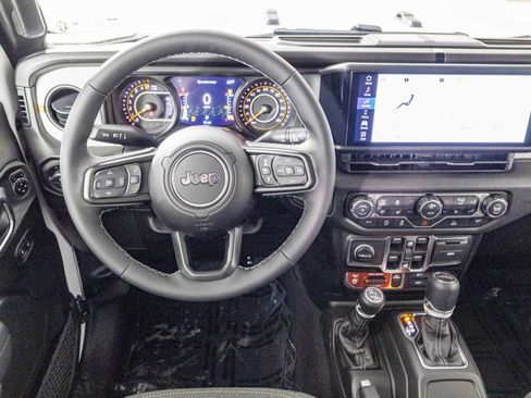 New 2026 Jeep Gladiator Sport AWD/4WD image 33