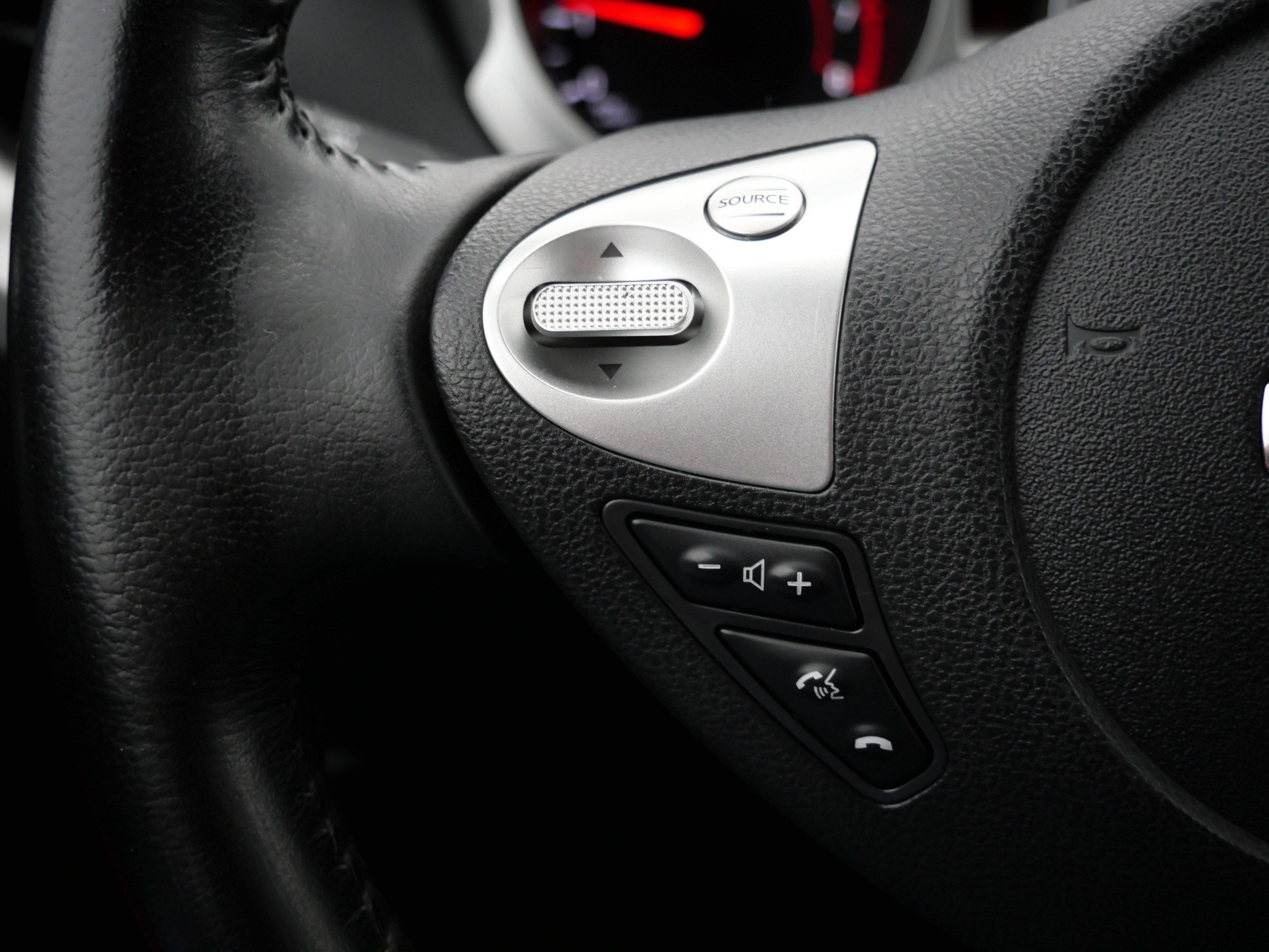 Used 2015 Nissan Juke SV w/ Technology Package AWD/4WD image 26