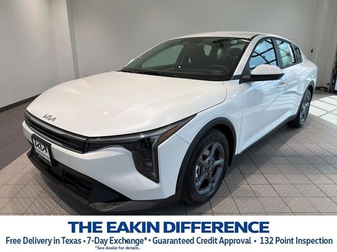 New 2026 Kia K4 LXS image 1