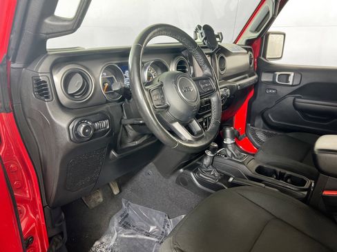 Used 2021 Jeep Wrangler Sport S image 9