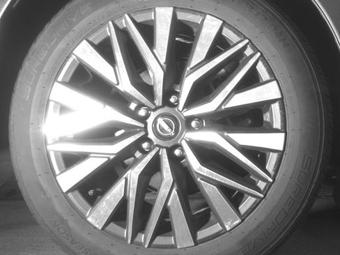 Used 2025 Nissan Altima 2.5 SV image 15