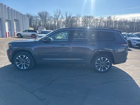 Used 2021 Jeep Grand Cherokee L Overland w/ Luxury Tech Group IV image 5