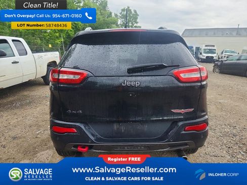 Used 2015 Jeep Cherokee Trailhawk w/ Comfort/Convenience Group AWD/4WD image 8