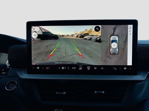 Used 2025 Ford Explorer Platinum image 14