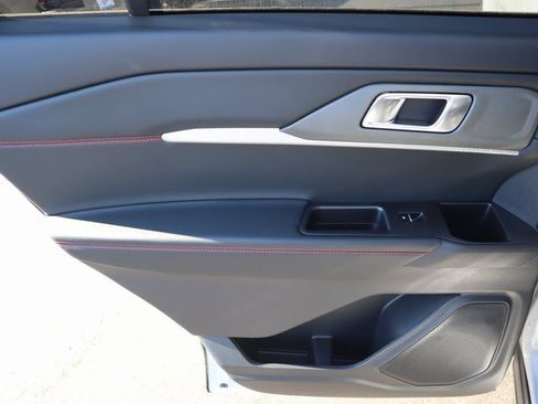 New 2026 Ford Explorer ST-Line image 18