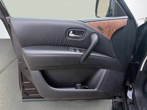 Used 2023 Nissan Armada SL RWD image 23