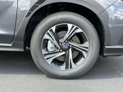 Certified 2025 Subaru Crosstrek 2.0i Premium image 7