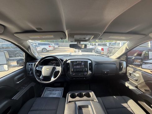 Used 2015 Chevrolet Silverado 2500 LT w/ LT Convenience Package AWD/4WD image 18