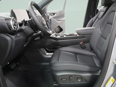 New 2026 Chevrolet Equinox LT w/ Convenience Package II FWD image 22