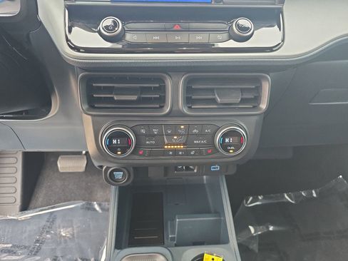 Used 2022 Ford Maverick Lariat w/ Lariat Luxury Package image 23