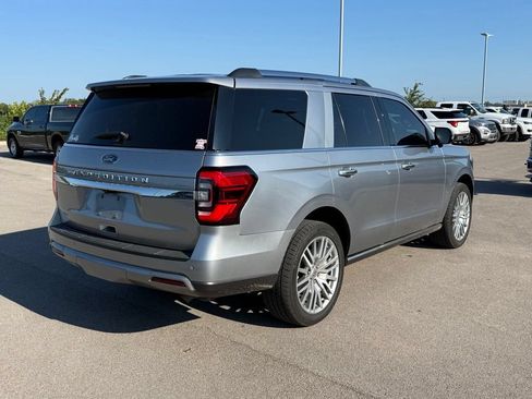 Used 2023 Ford Expedition Limited AWD/4WD image 18