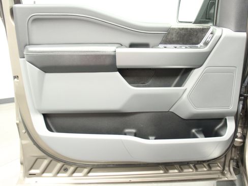 Used 2022 Ford F150 XLT w/ Equipment Group 302A High image 13