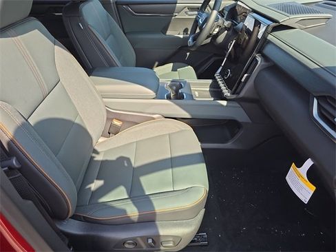 New 2025 GMC Acadia AT4 w/ LPO, Floor Liner Package image 28
