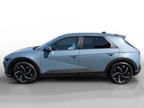 Certified 2024 Hyundai Ioniq 5 SEL RWD image 2