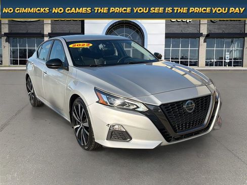 Used 2022 Nissan Altima 2.5 SR FWD image 1