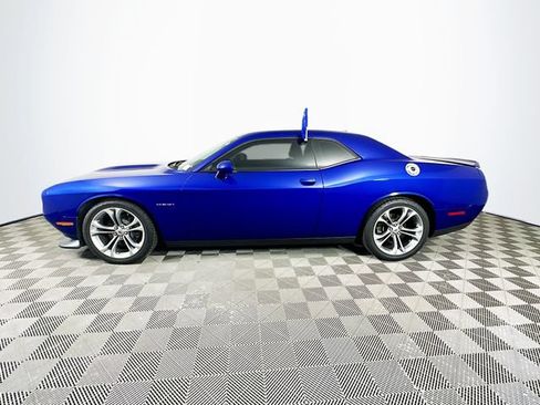 Used 2020 Dodge Challenger R/T w/ Driver Convenience Group RWD image 8