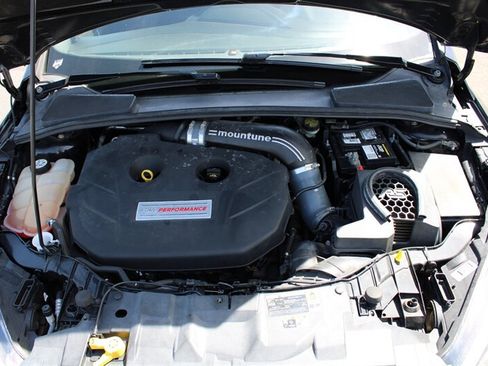 Used 2016 Ford Focus RS AWD/4WD image 35