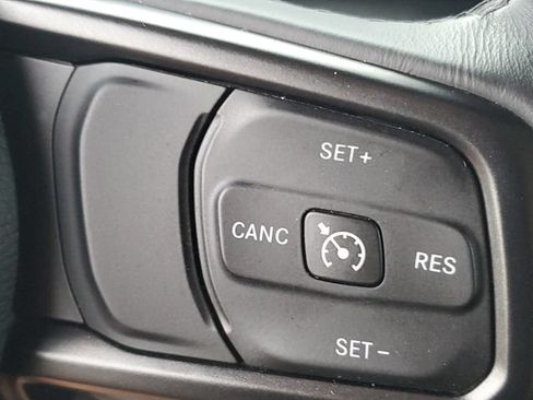 Used 2018 Jeep Wrangler Unlimited Sport S AWD/4WD image 20