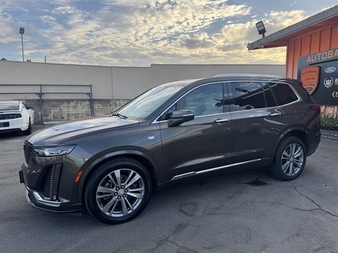 Used 2020 Cadillac XT6 Premium Luxury AWD/4WD image 9