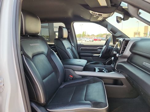 Used 2025 RAM 1500 Laramie AWD/4WD image 14