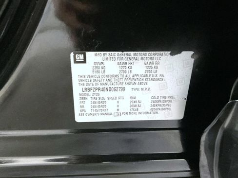 Used 2022 Buick Envision Essence w/ Technology Package I image 25