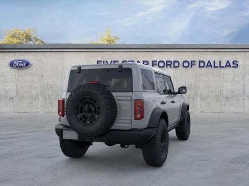 New 2026 Ford Bronco Badlands image 8