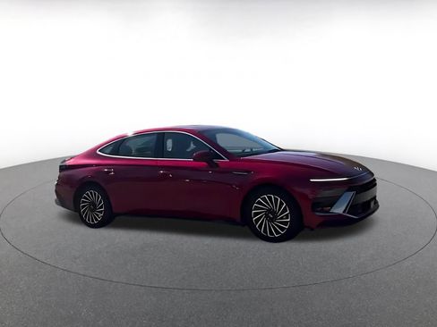 Used 2025 Hyundai Sonata SEL FWD image 8