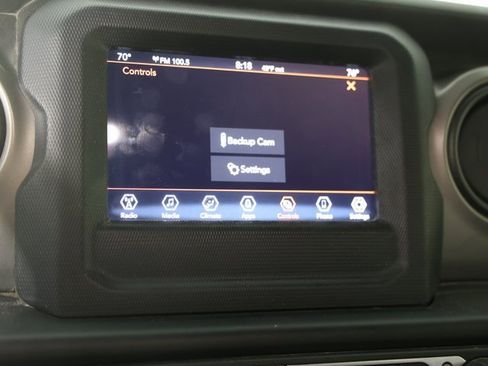 Used 2021 Jeep Wrangler Sport S image 8