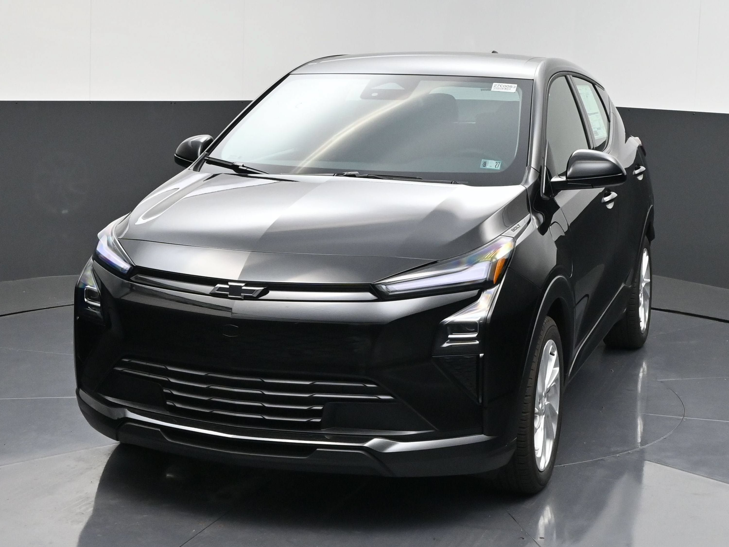 New 2027 Chevrolet Bolt LT w/ Comfort Package FWD image 4