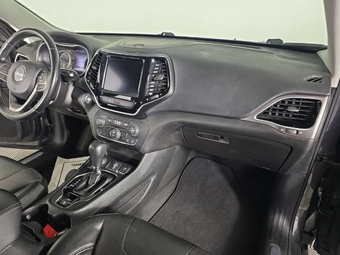 Used 2019 Jeep Cherokee Limited AWD/4WD image 40